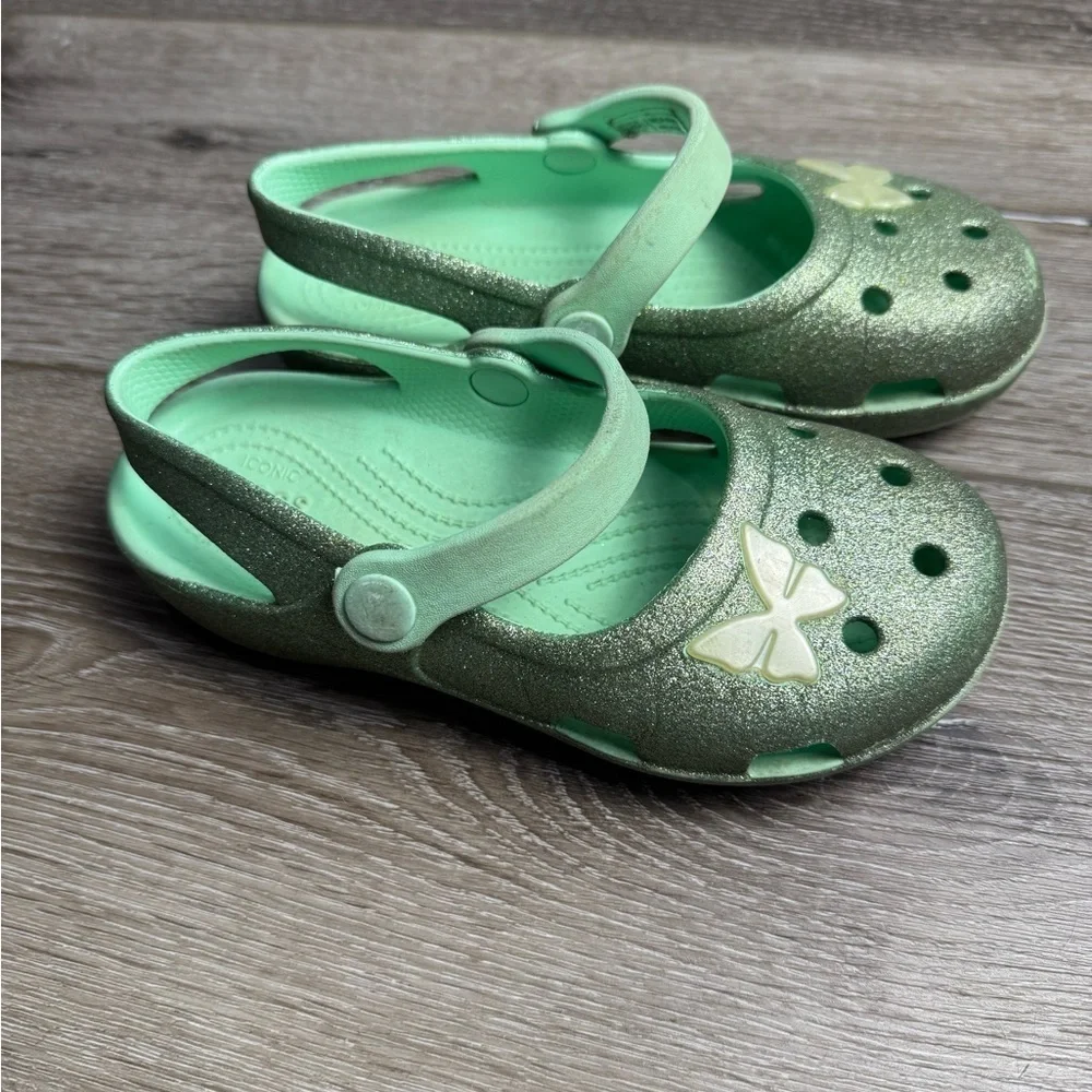 Crocs Classic Glitter butterfly Charm Mary Jane Neo Mint Tiana